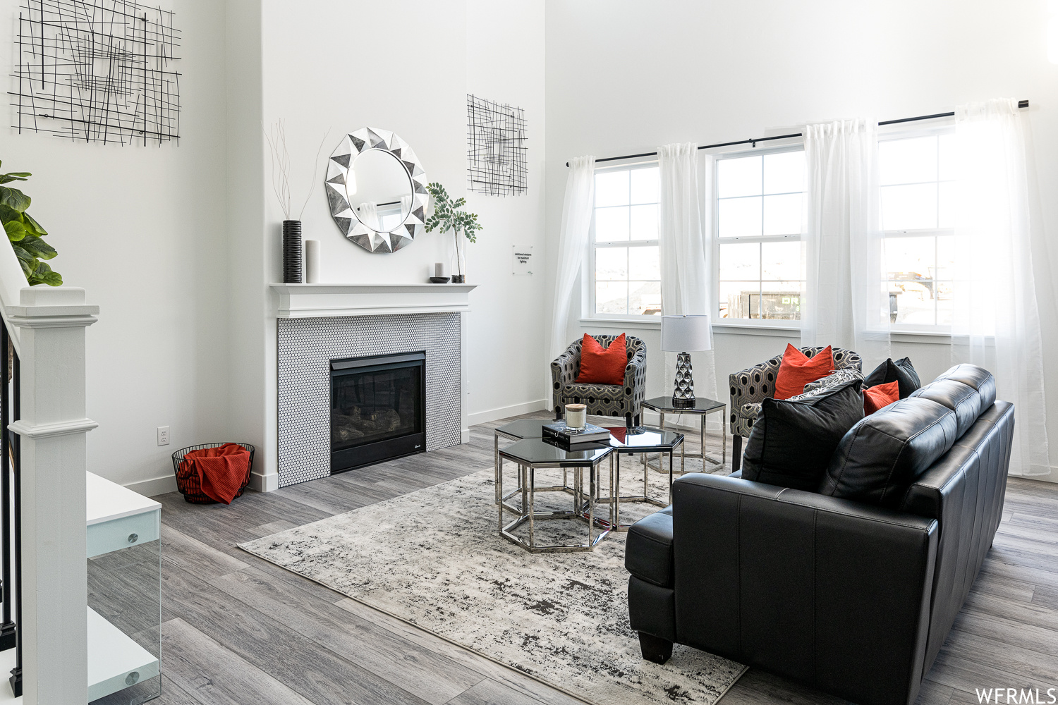 Photo & Video Gallery